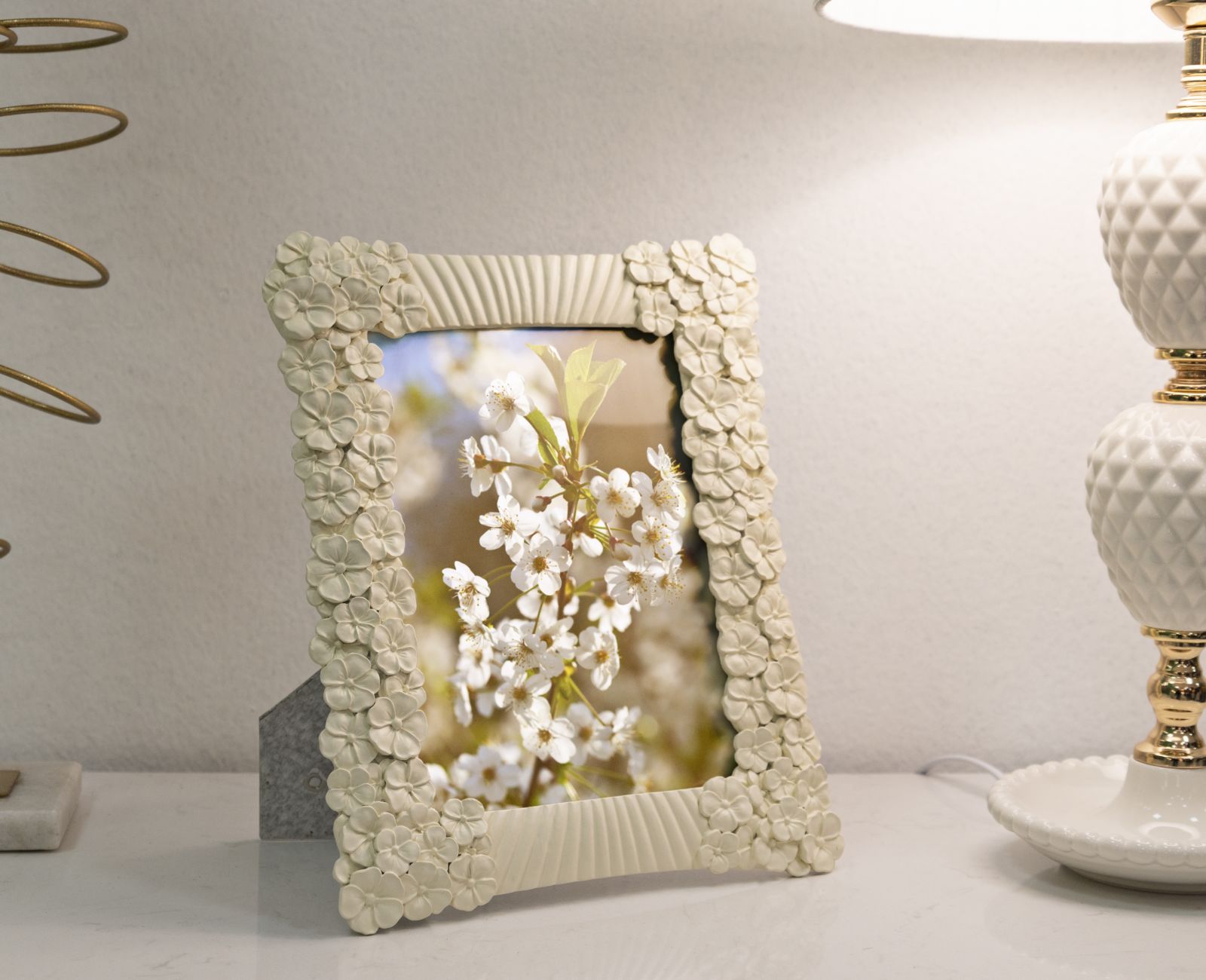 Fotókeret Cempak 22,8x2x28 (Belső Fotóméret 15x20 cm) Fotókeret Cempak 22,8x2x28 (Belső Fotóméret 15x20 cm)